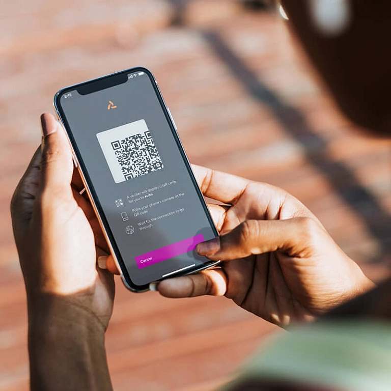 Image of Holding lumedic connect qr scan